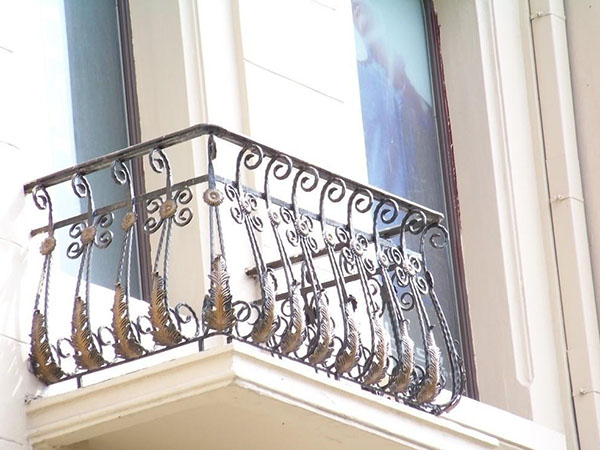 铁艺栏杆