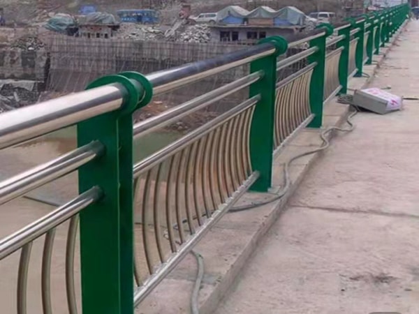 不锈钢复合管护栏