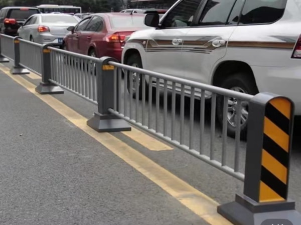 道路护栏
