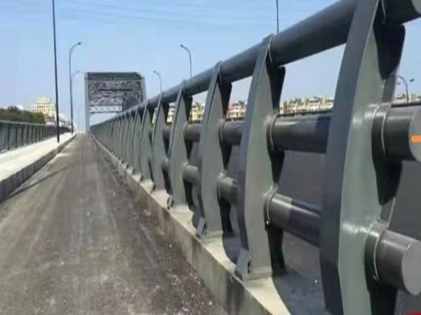 桥梁护栏